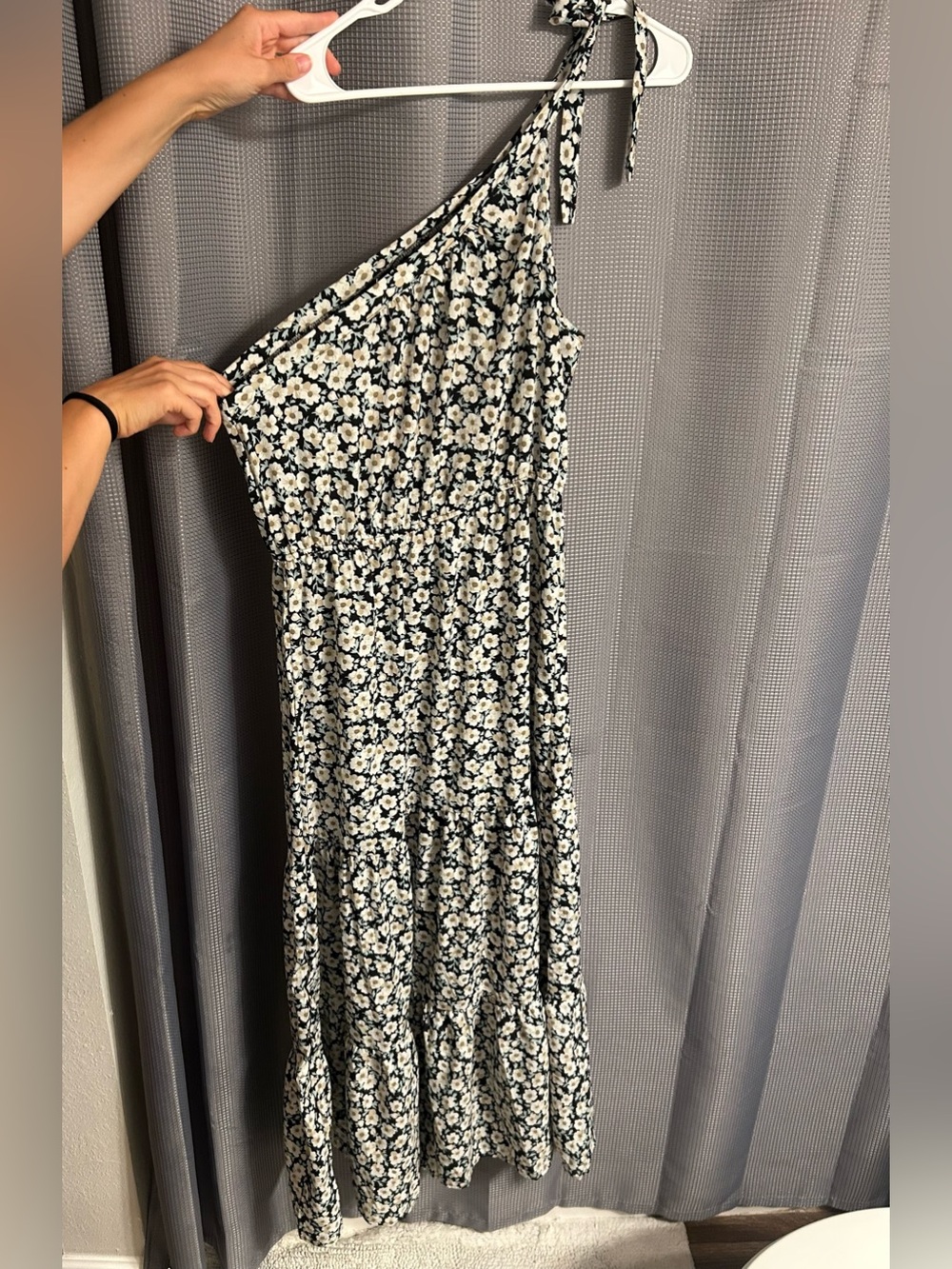 One-Shoulder Floral Maxi Dress - Black & Cream